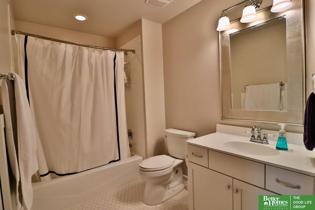 3715 S 170th Court