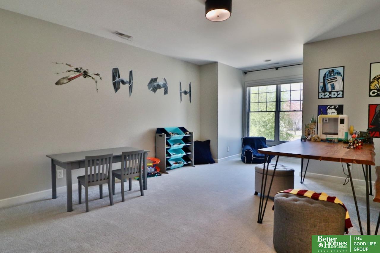 3715 S 170th Court