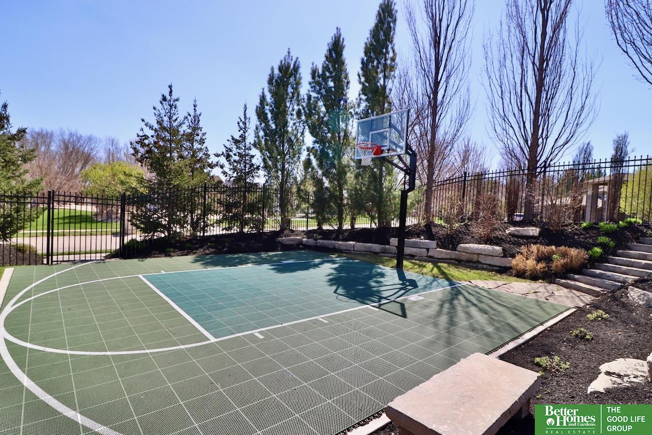 3715 S 170th Court