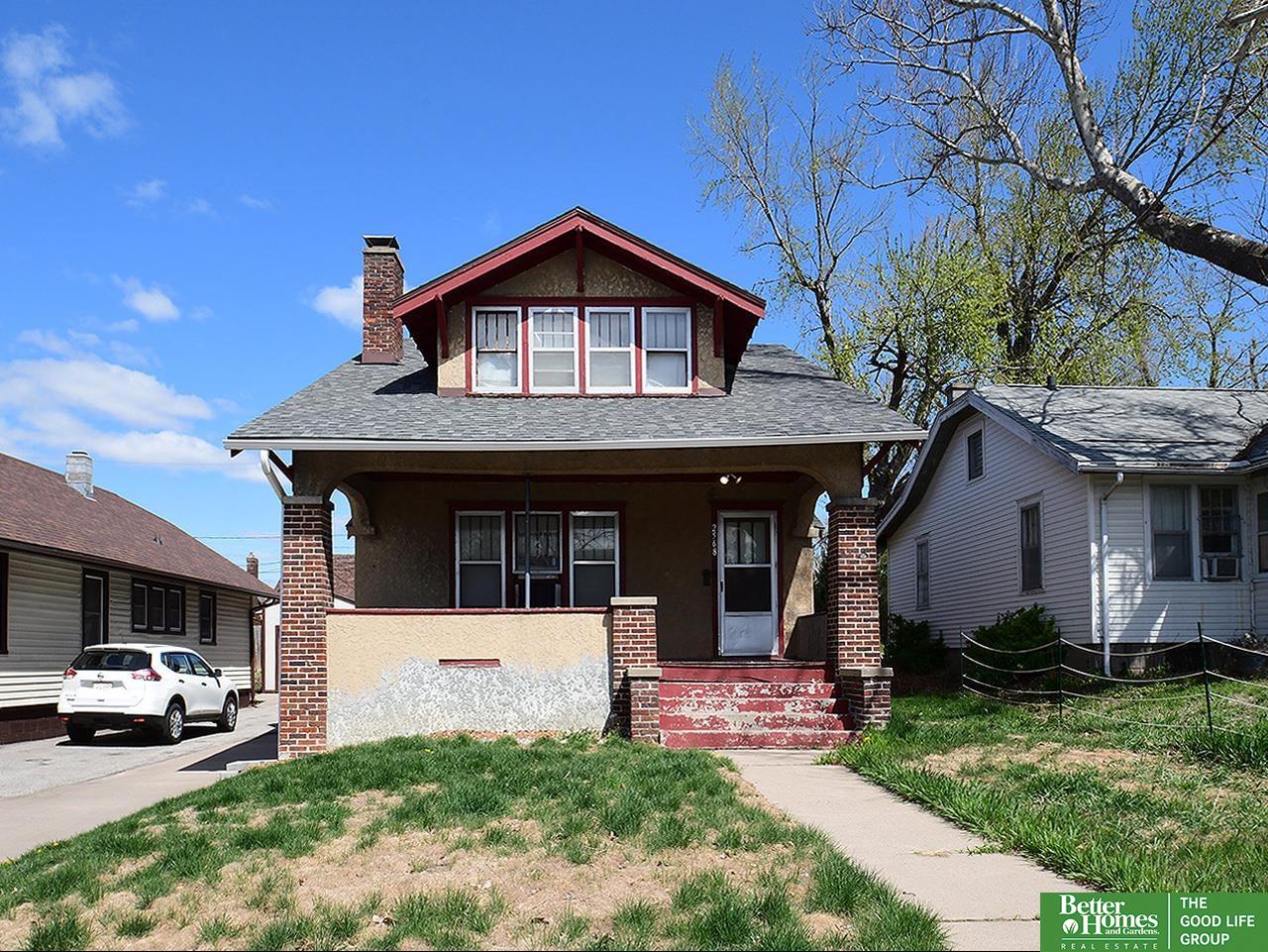 2568 Mary Street