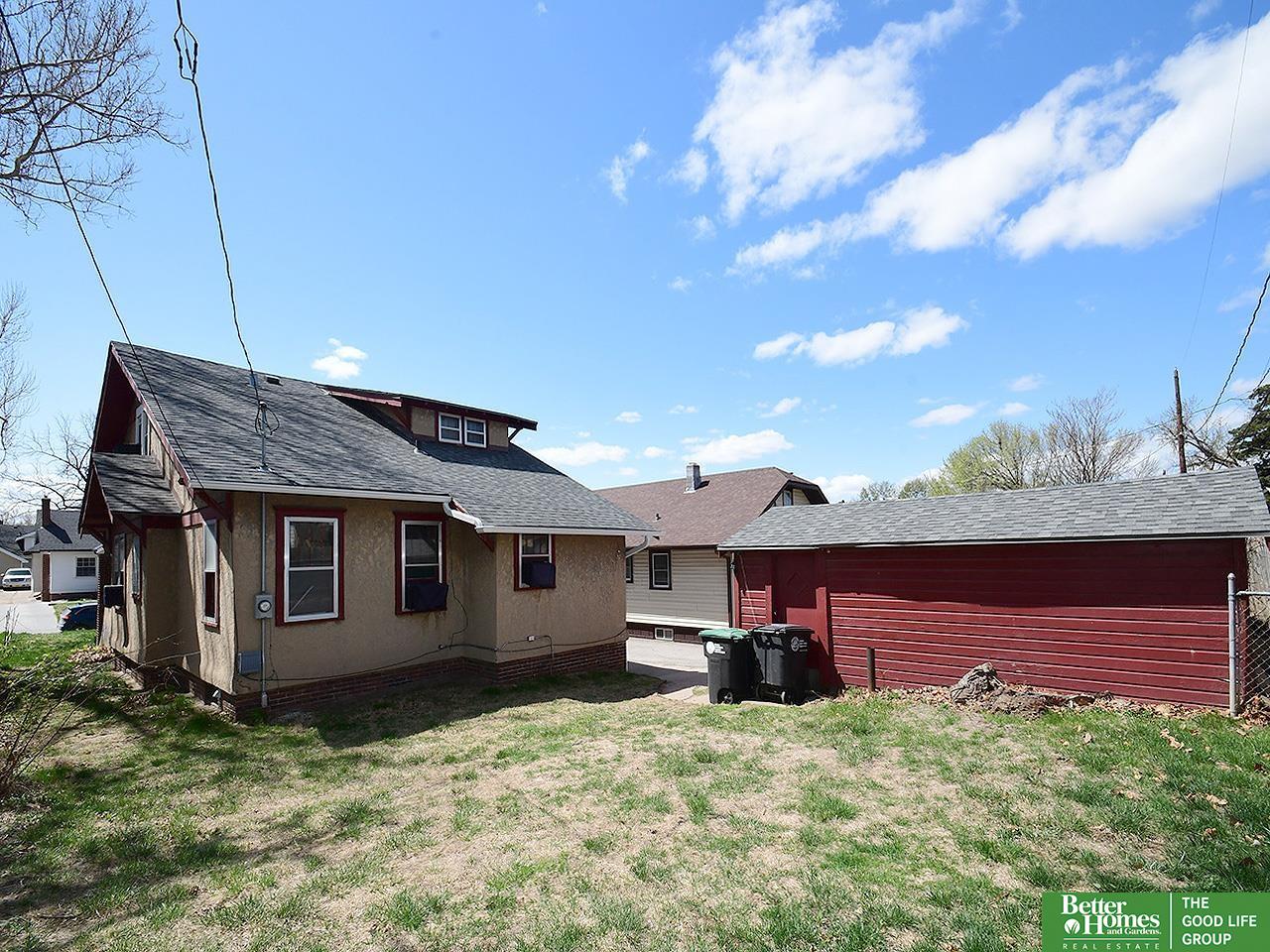 2568 Mary Street