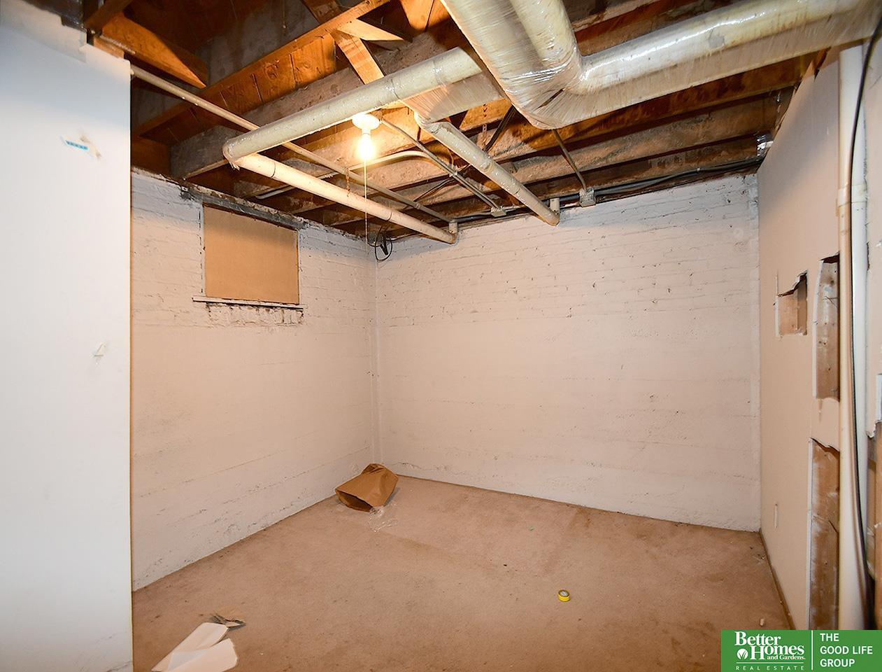 2568 Mary Street