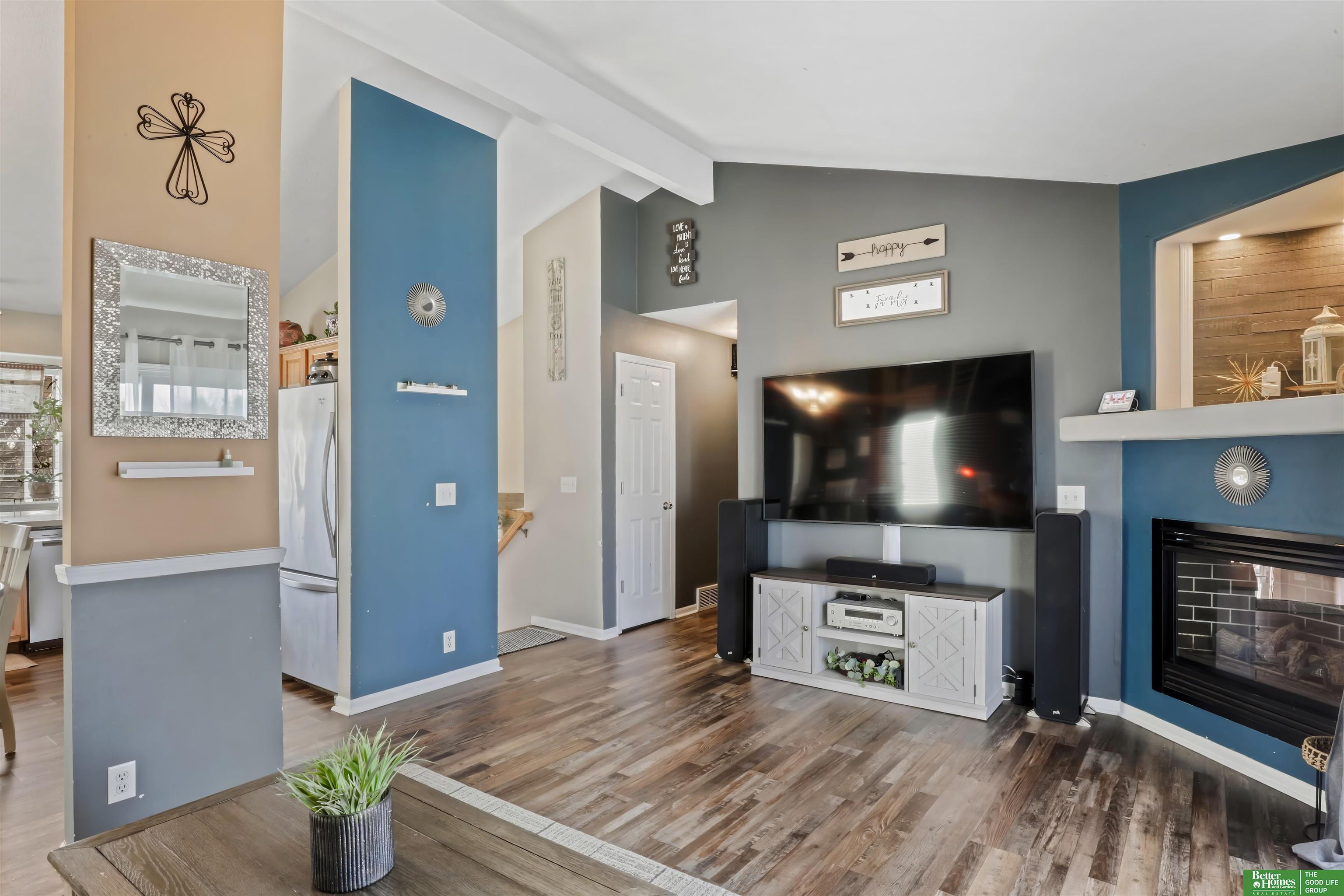 5516 S 191st Avenue