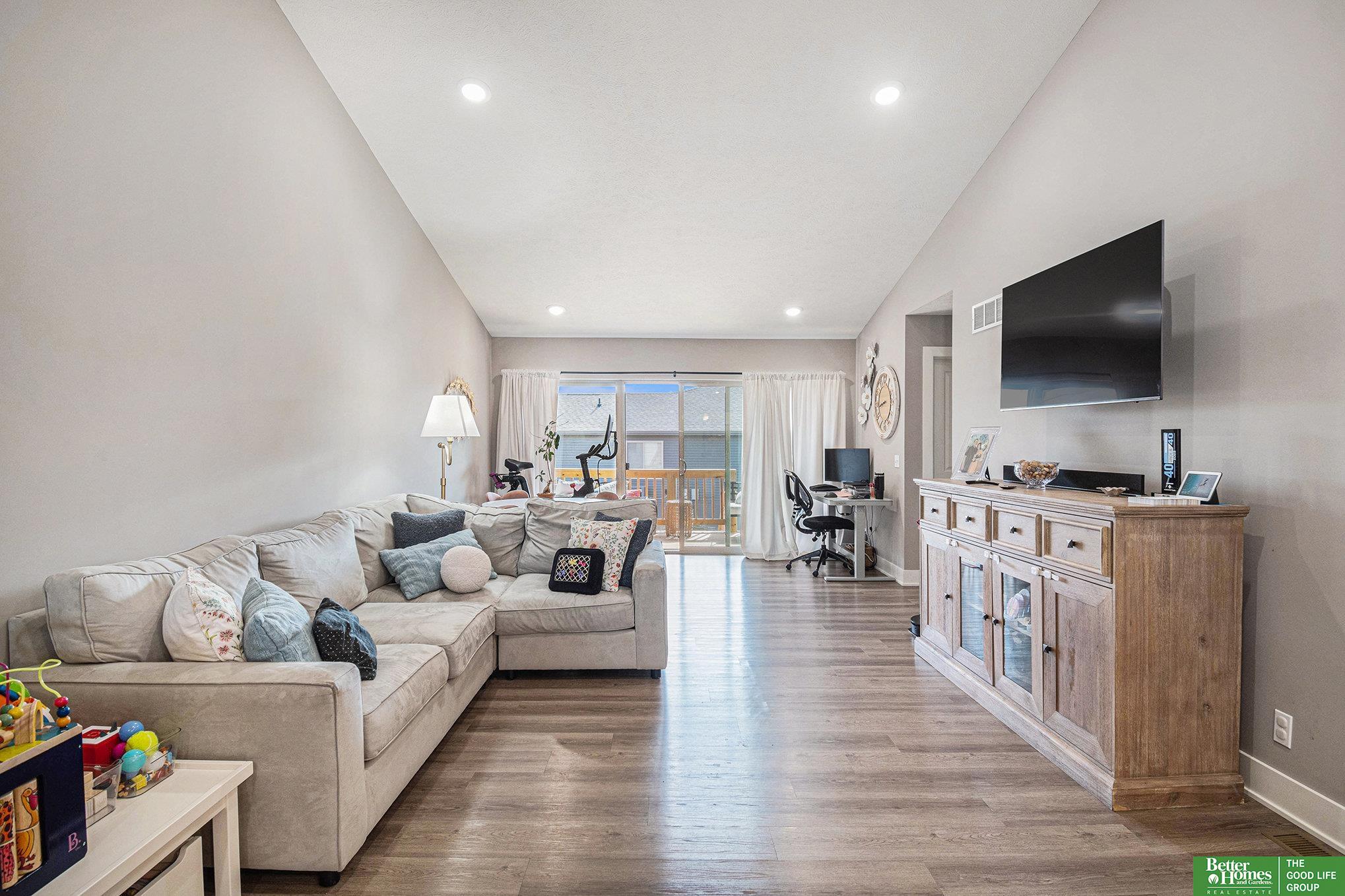 17107 Nicholas Circle