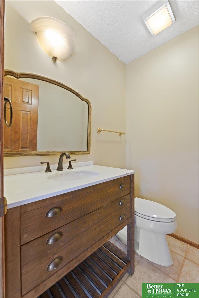 11211 Williams Plaza