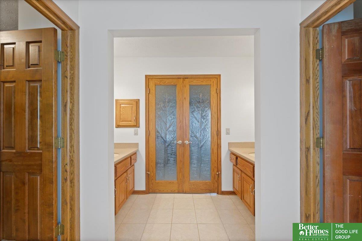 11211 Williams Plaza