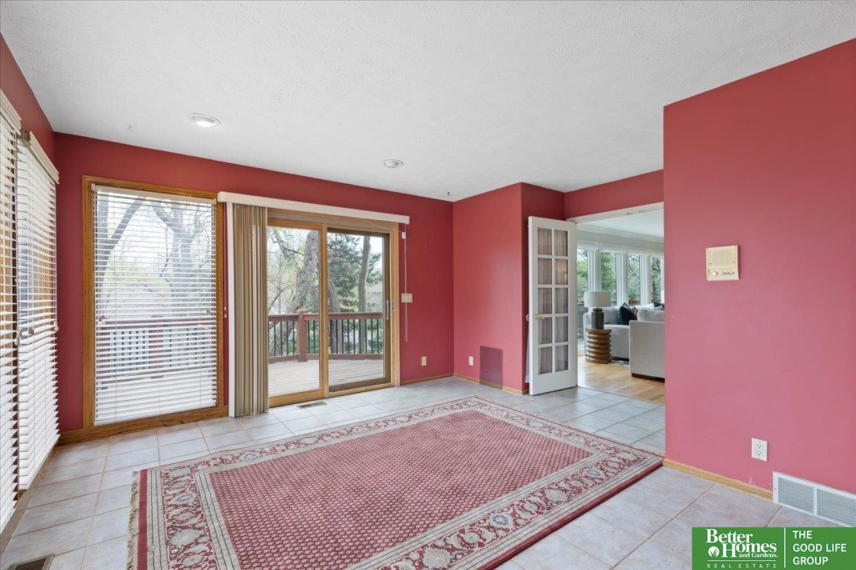11211 Williams Plaza
