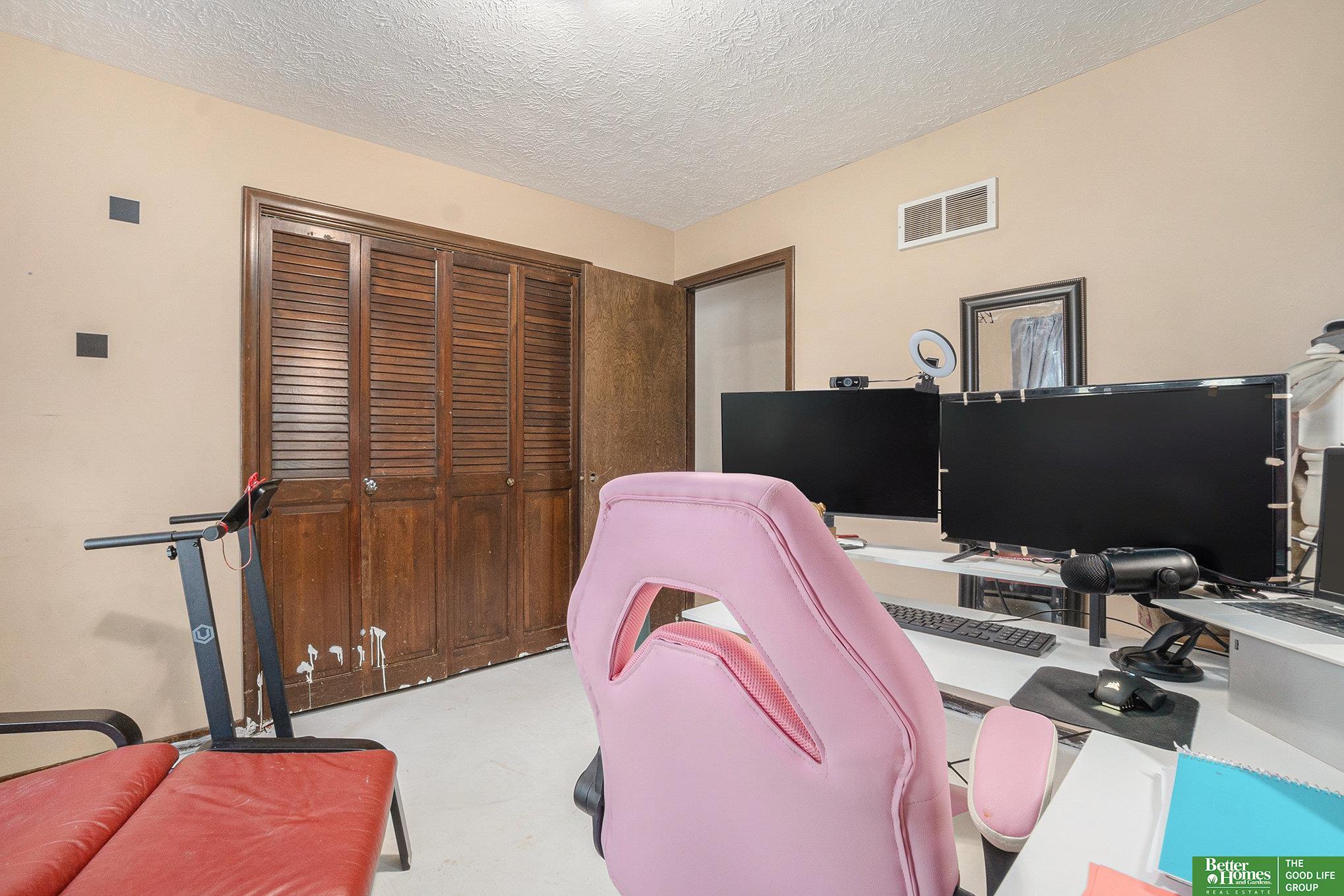 1112 Hackney Drive