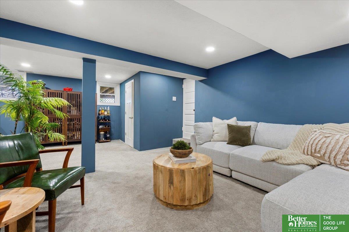4327 Shirley Street