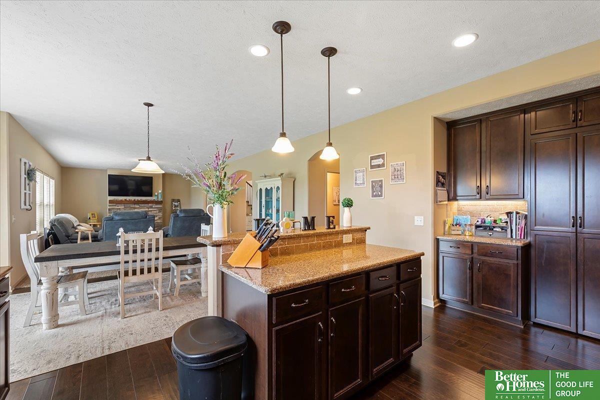 4602 Brook Circle