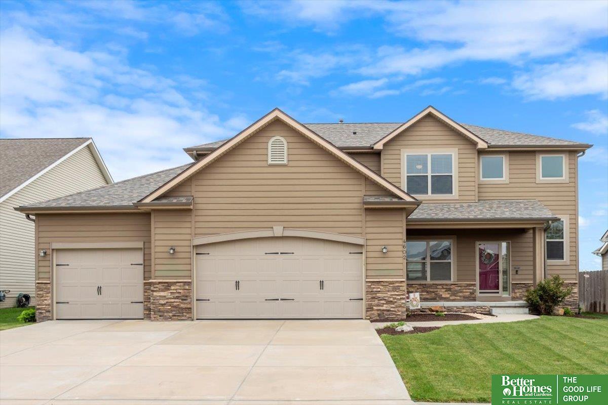 4602 Brook Circle