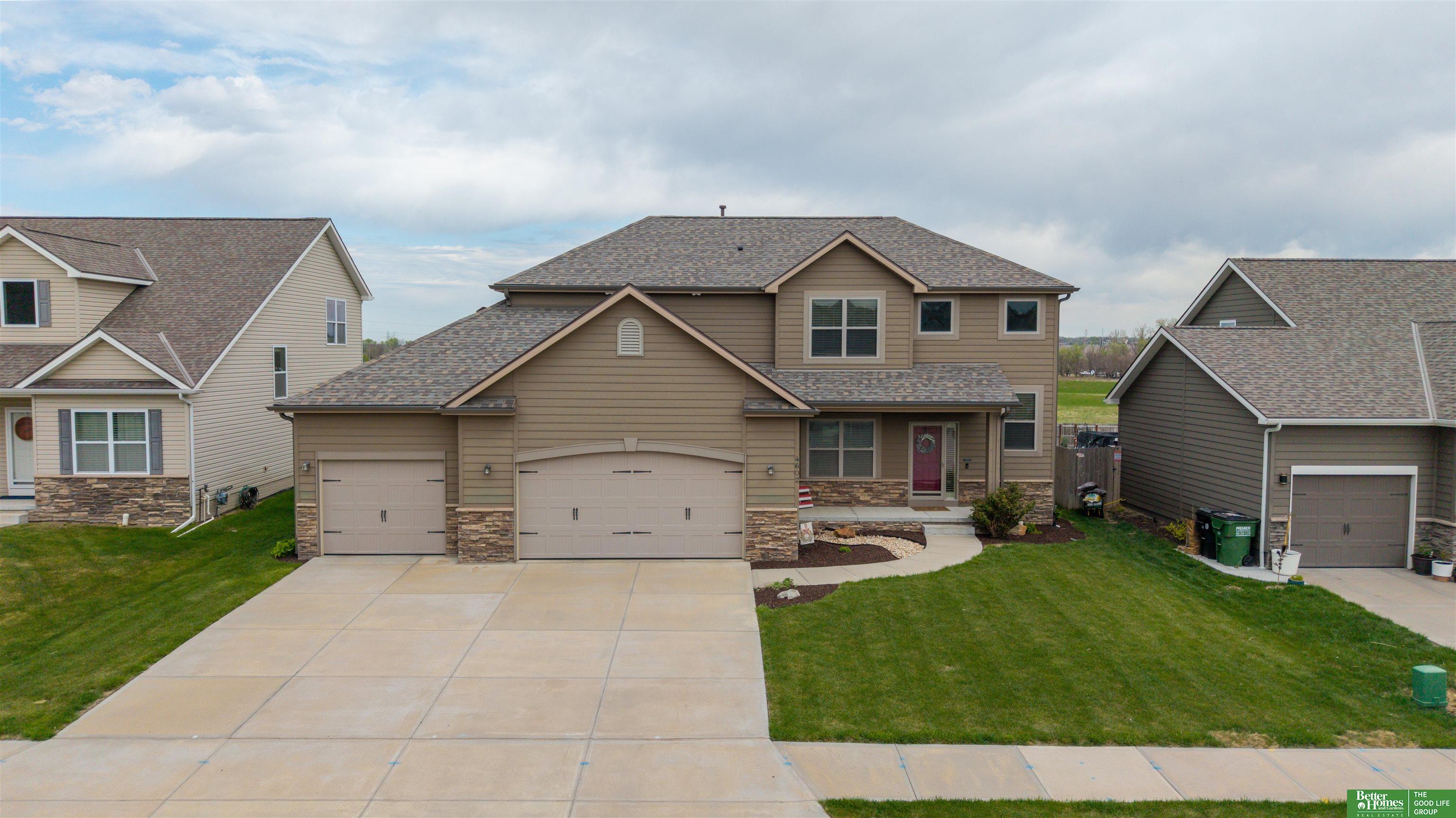 4602 Brook Circle