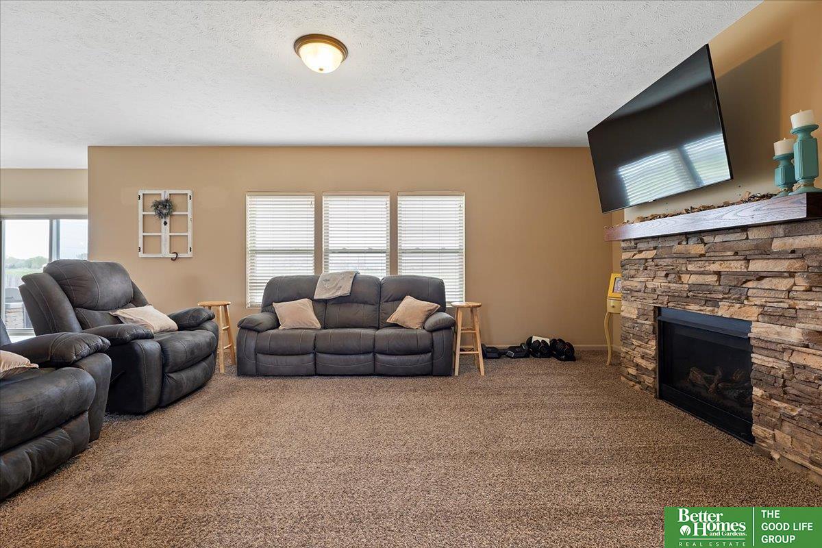 4602 Brook Circle