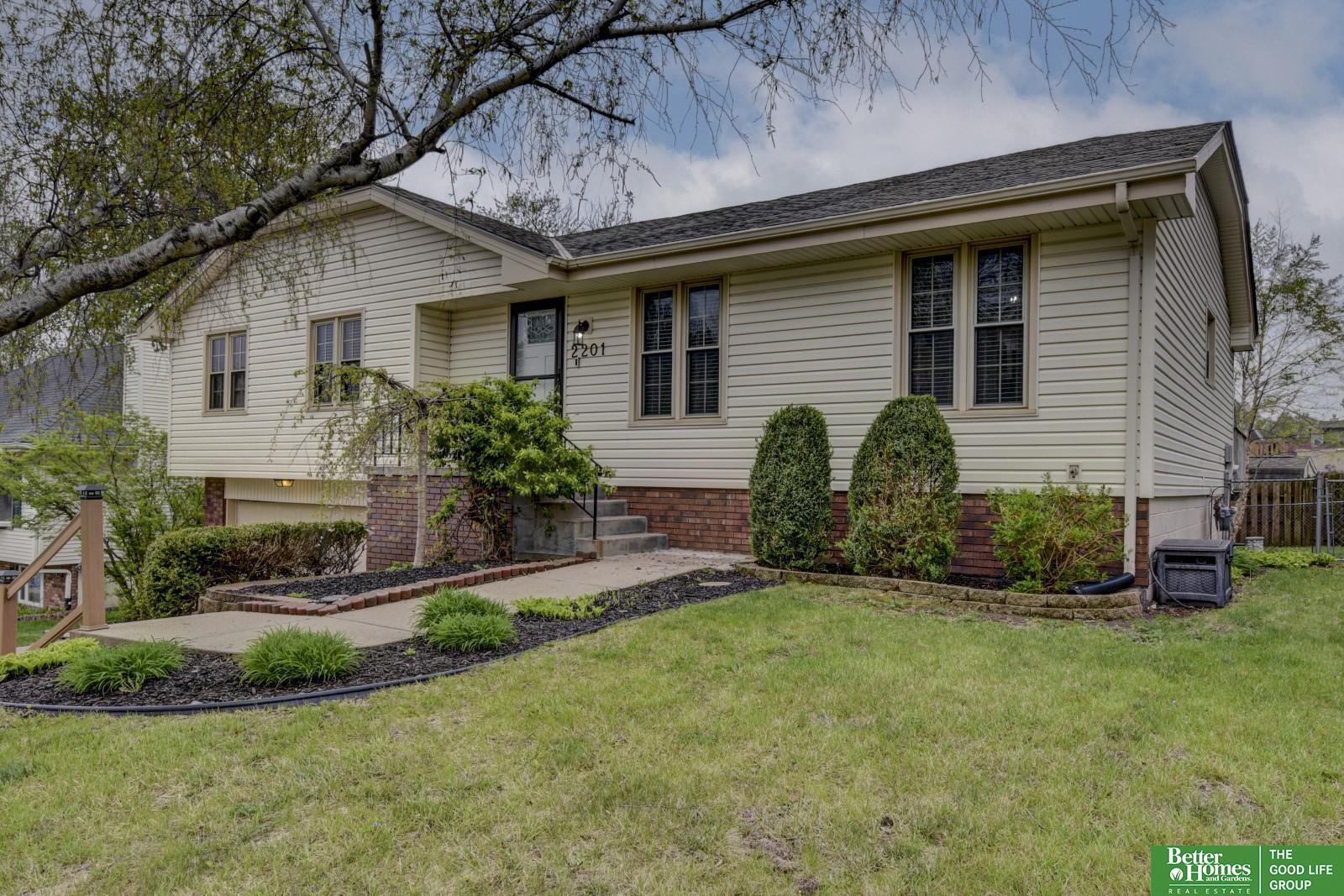 2201 Lucille Drive