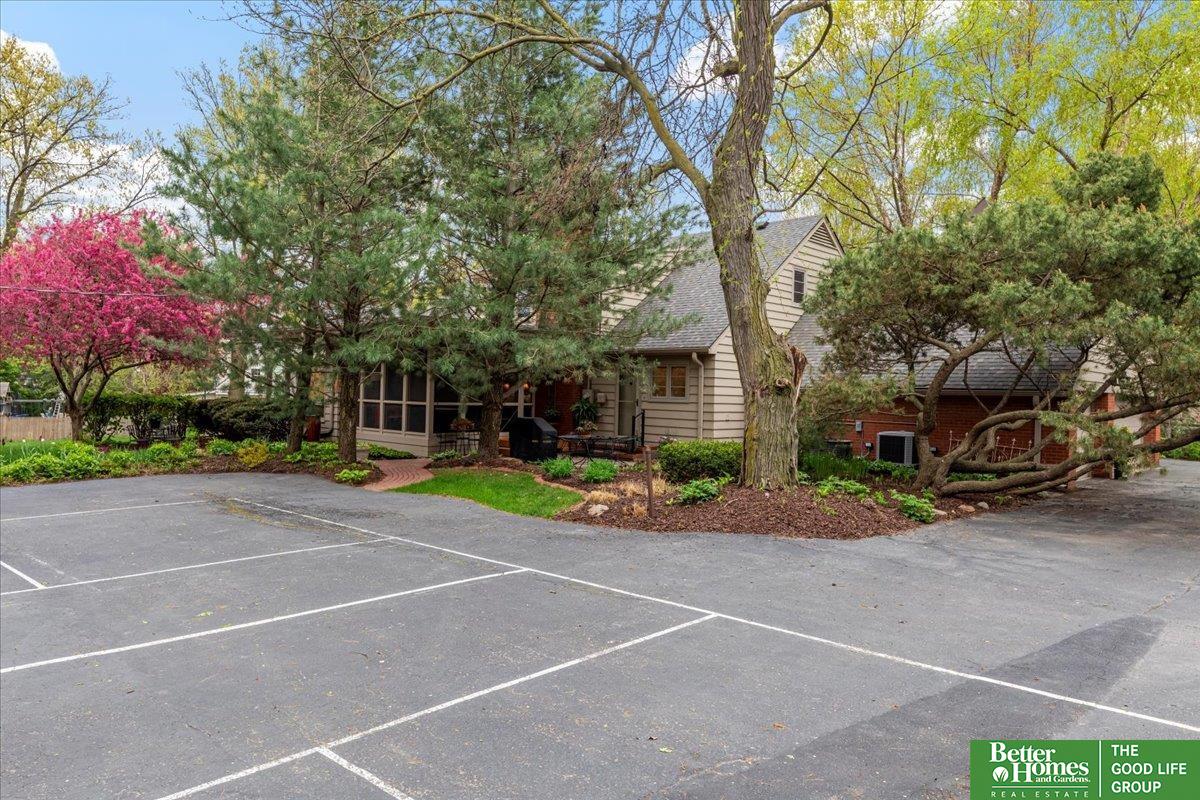820 Fairacres Road
