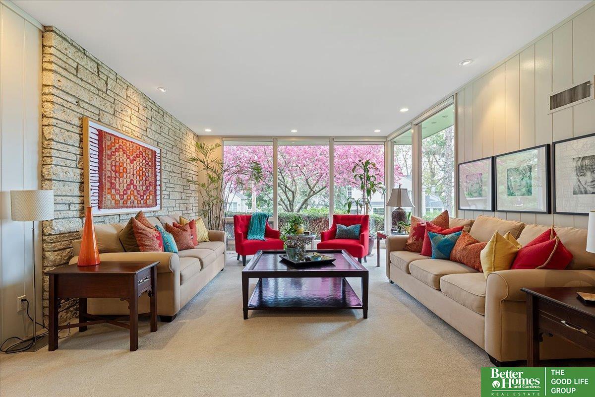 820 Fairacres Road