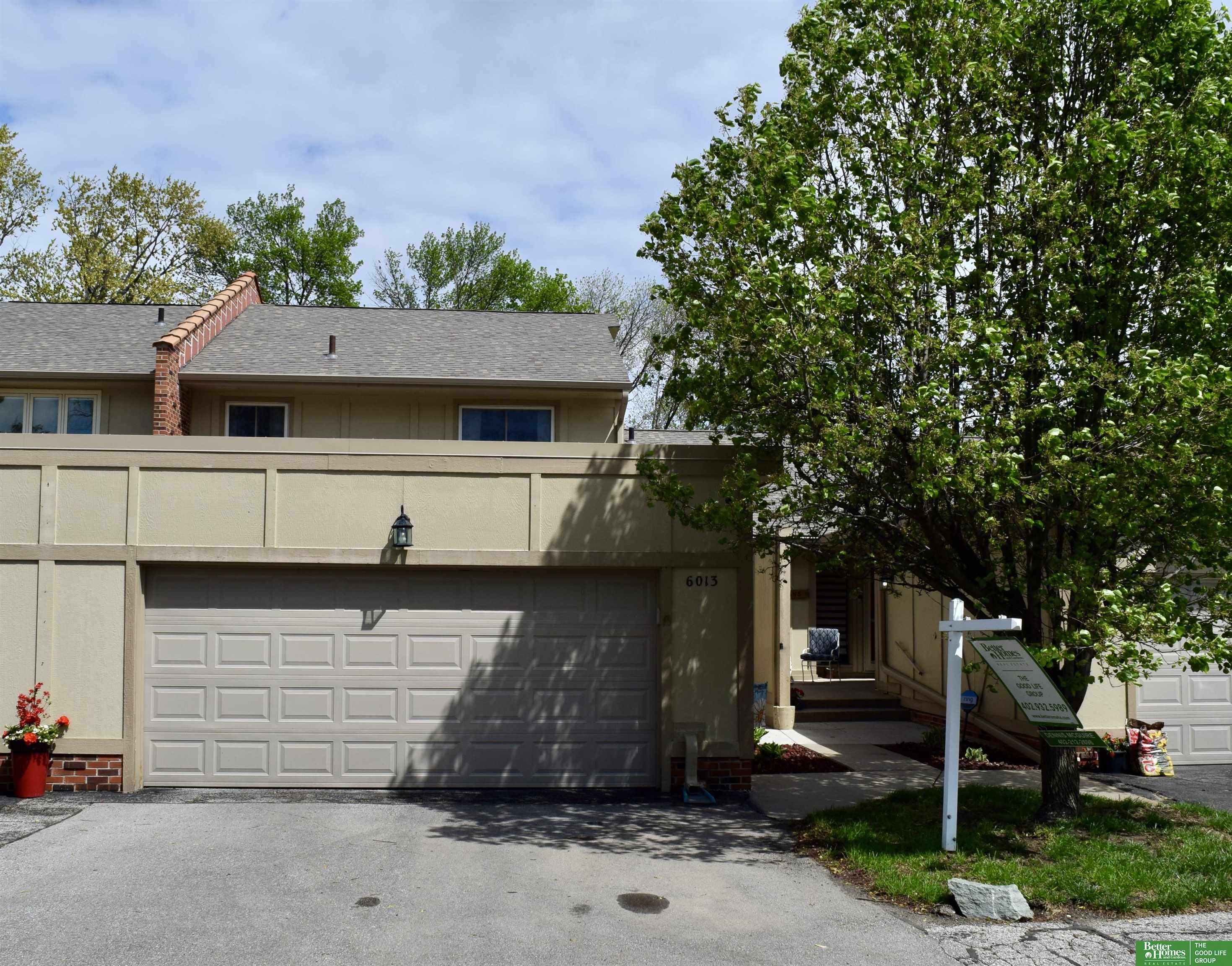 6013 Oakcrest Plaza # 33