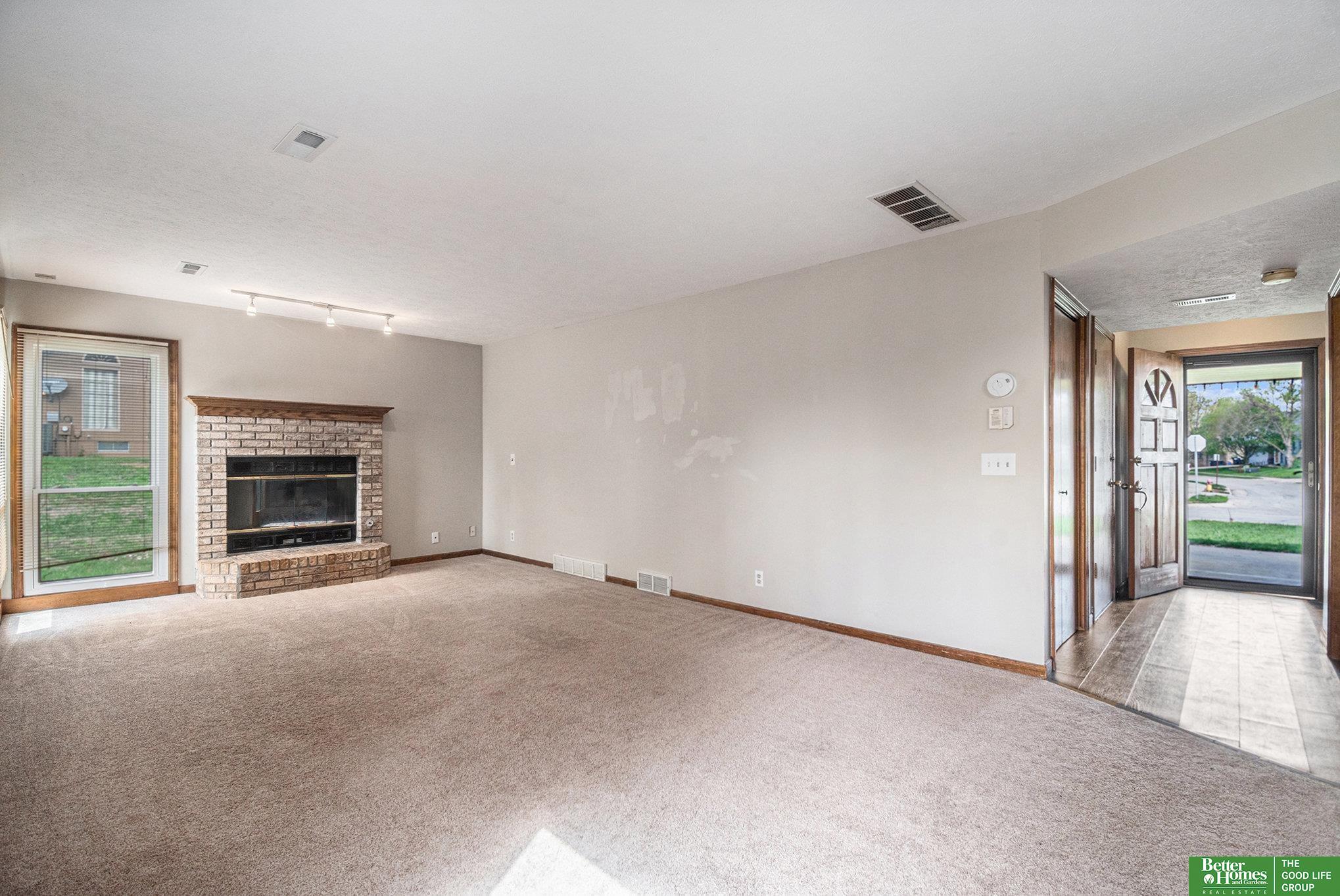 8606 N 83rd Avenue