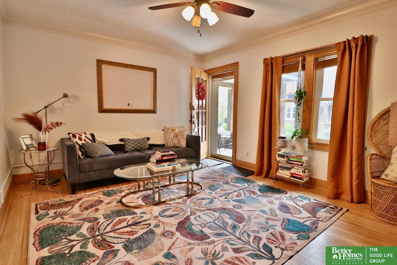 5017 Underwood Avenue # 9