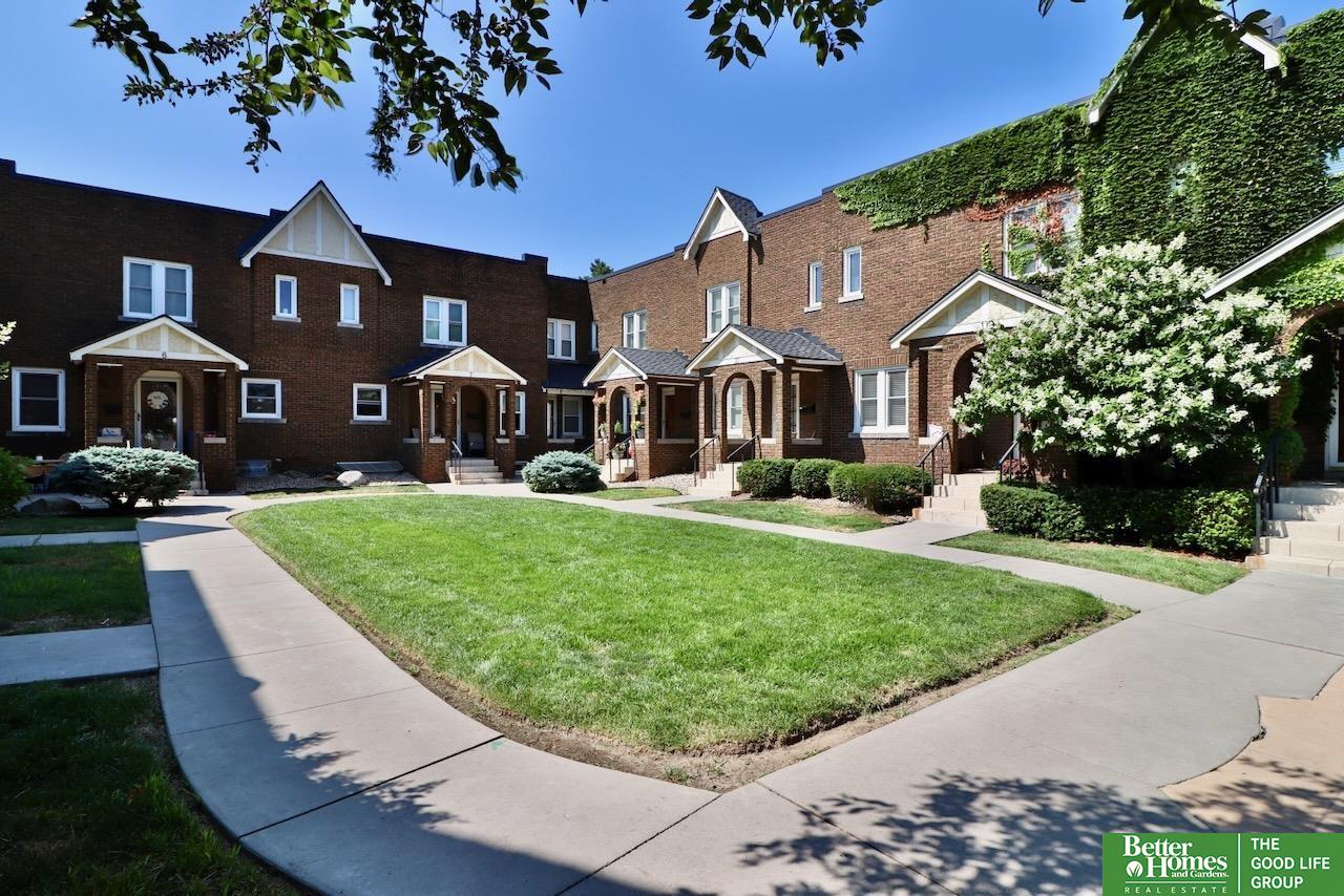 5017 Underwood Avenue # 9