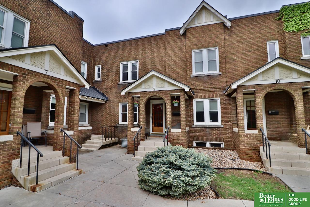 5017 Underwood Avenue # 9