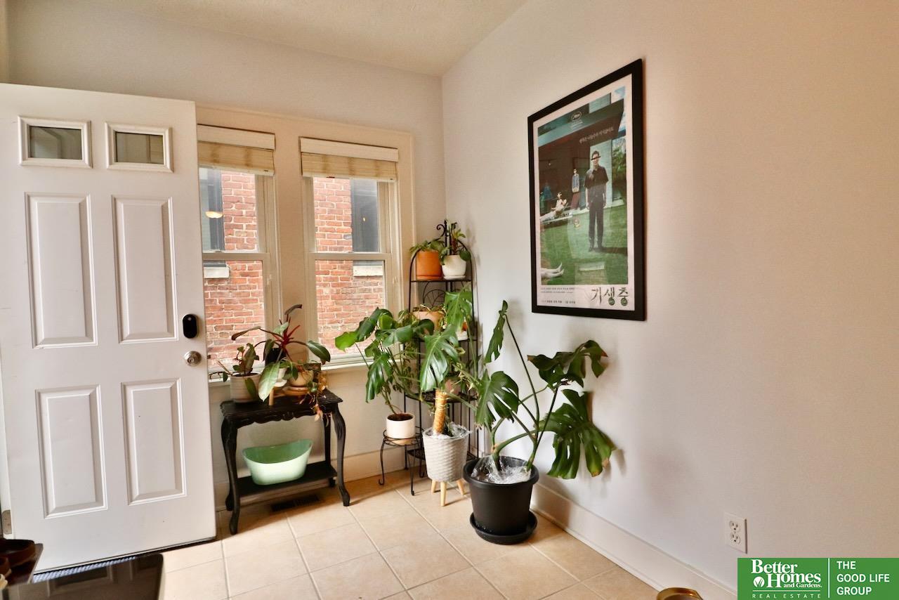 5017 Underwood Avenue # 9