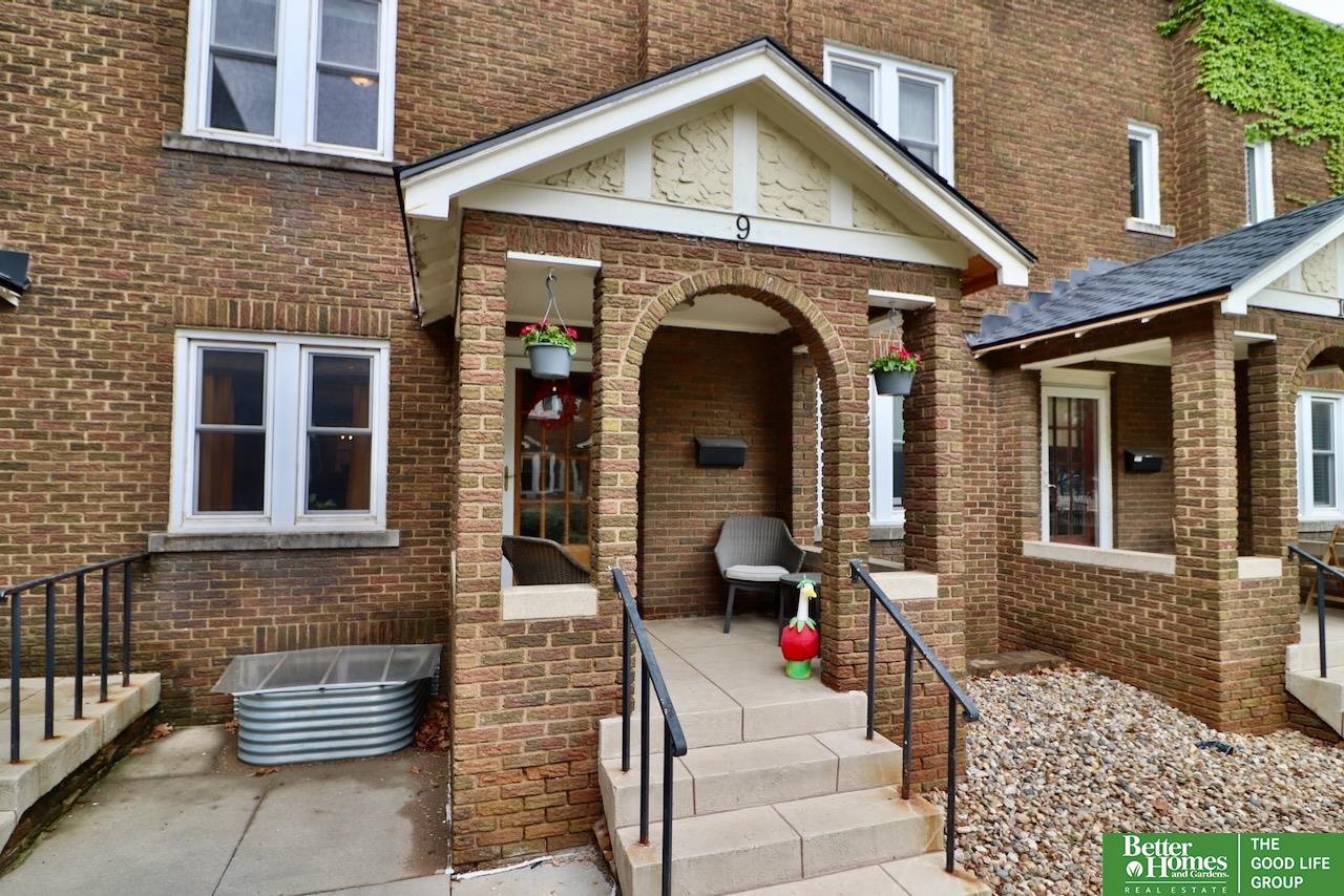 5017 Underwood Avenue # 9