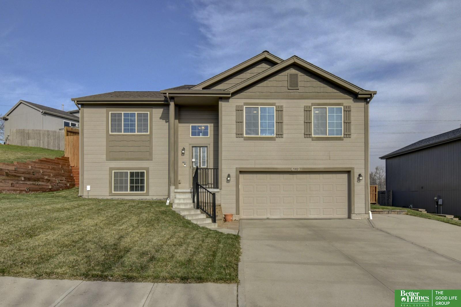7302 N 143rd Street