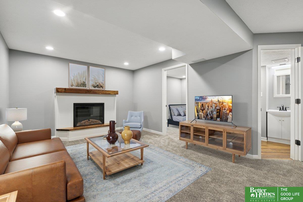 3005 Duane Avenue