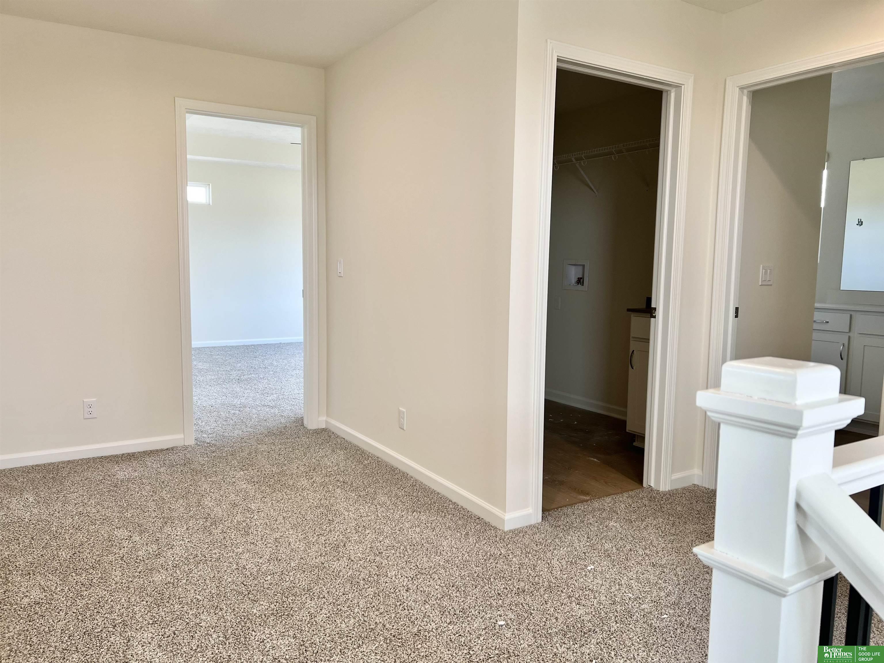 9069 N 175th Street