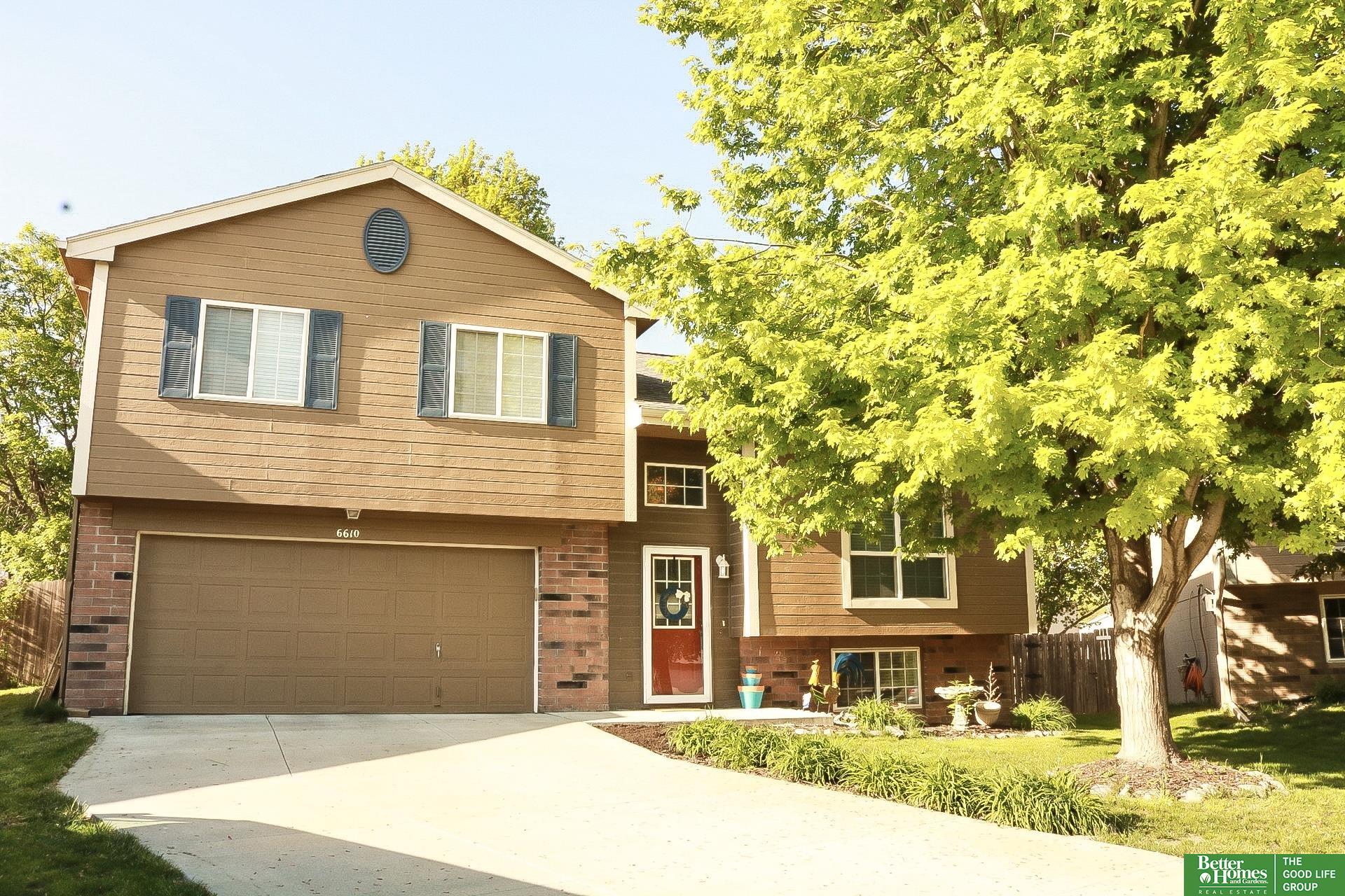 6610 N 117 Circle