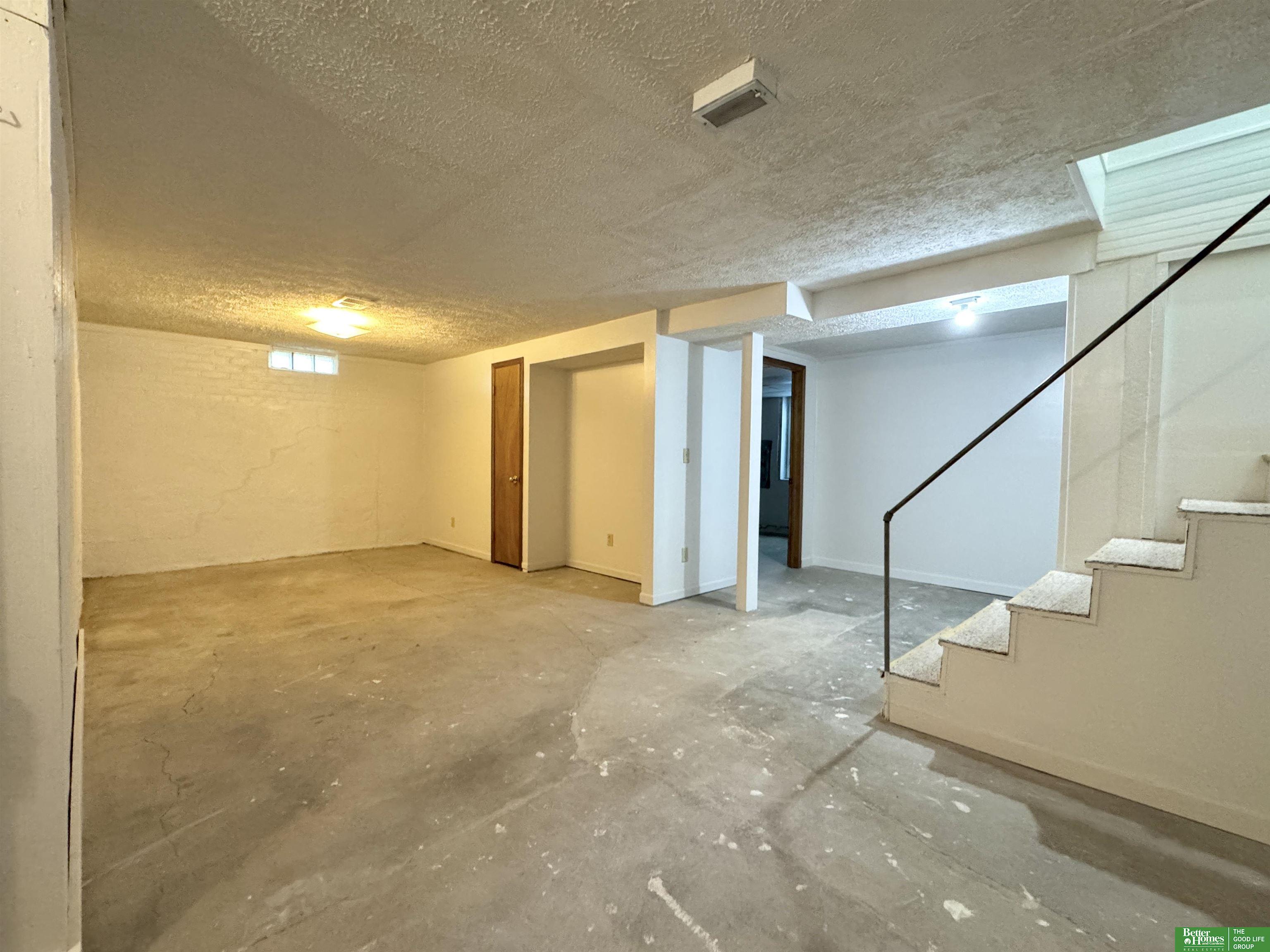 320 N College Avenue