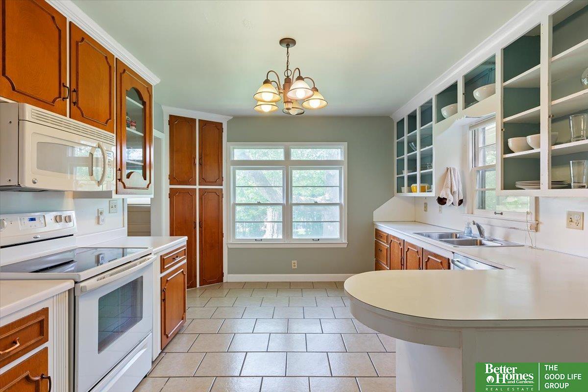 844 S 88th Street