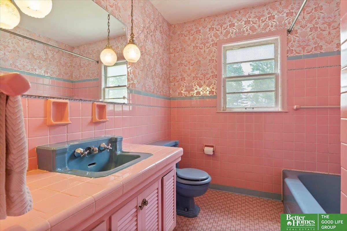 844 S 88th Street