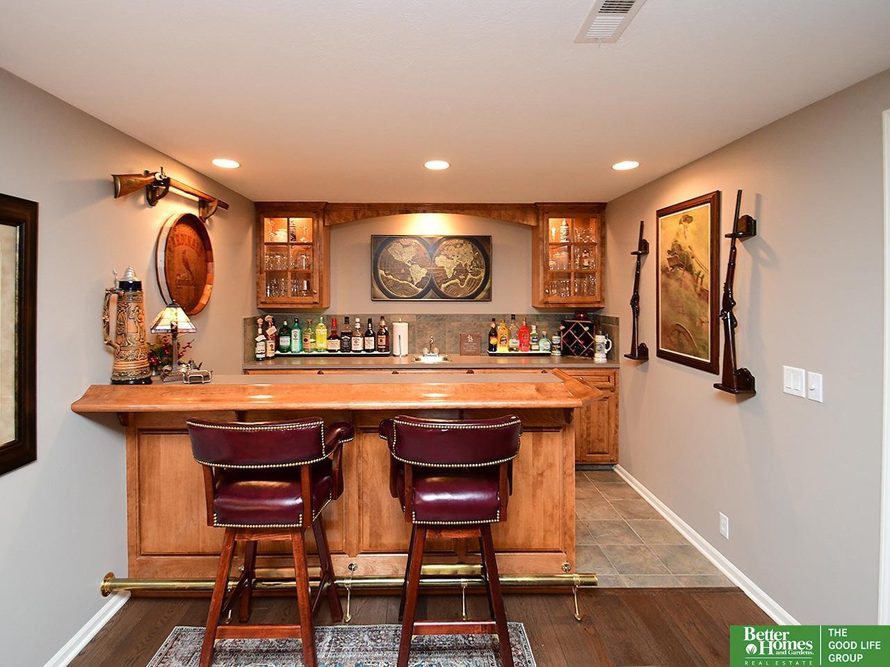 111 Longwood Drive