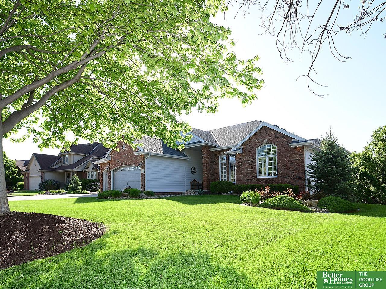 111 Longwood Drive