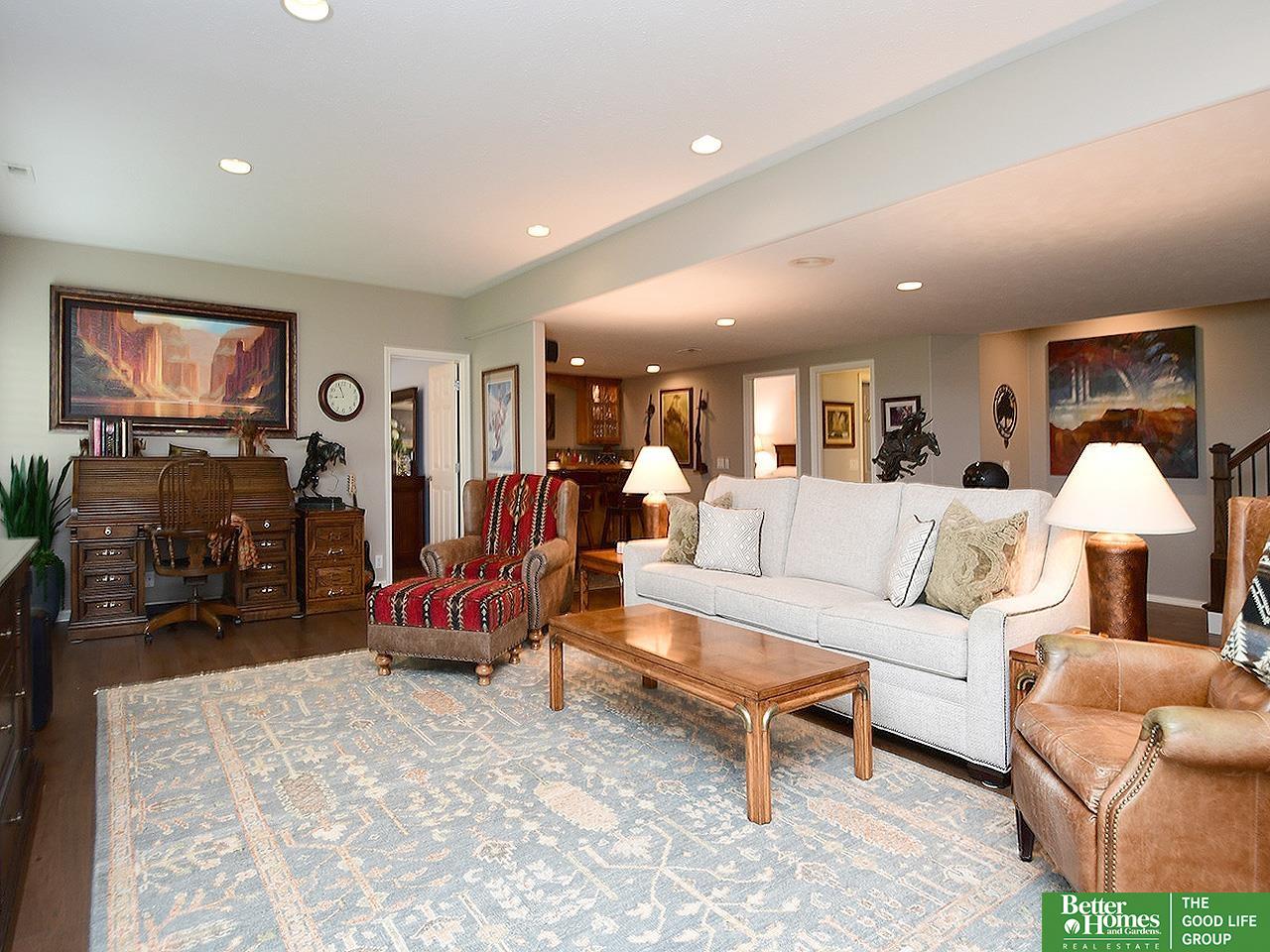 111 Longwood Drive