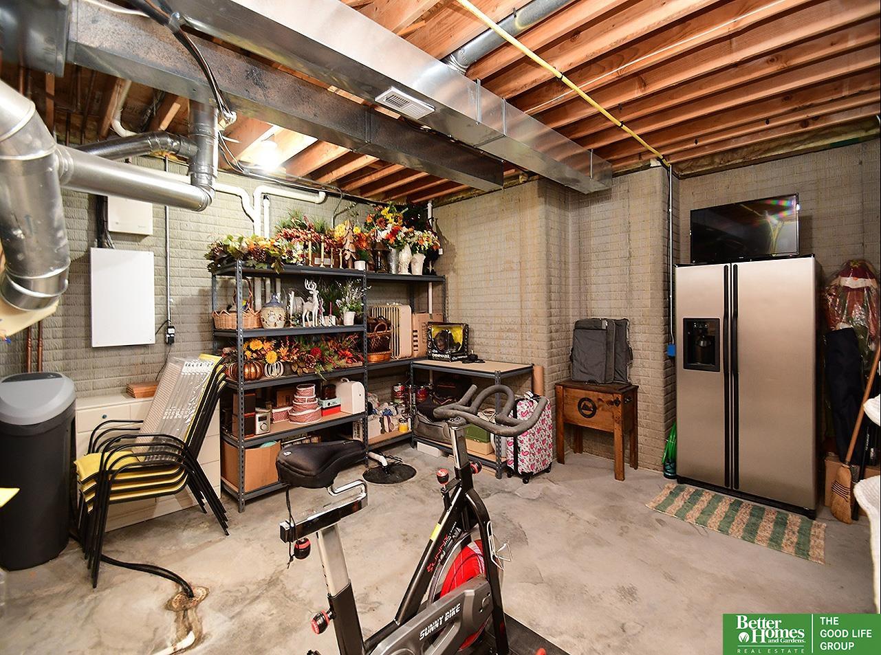 111 Longwood Drive