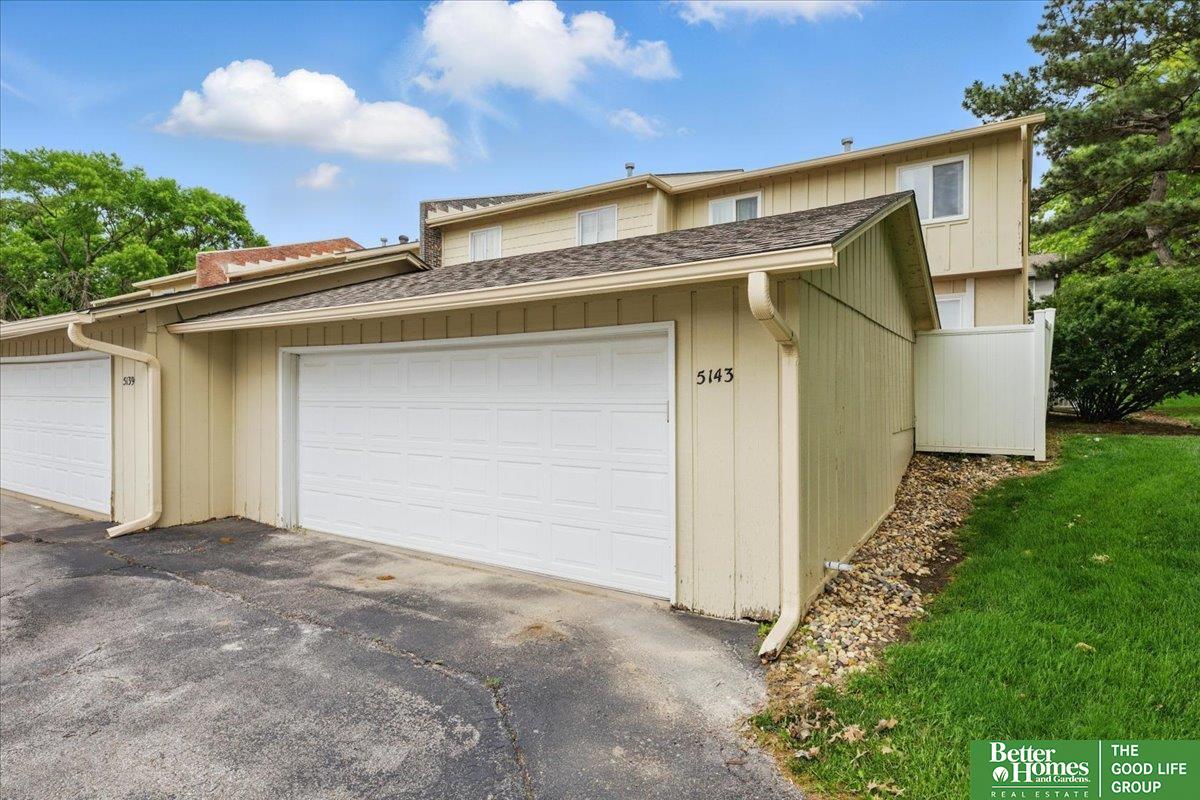 5143 S 126 Plaza # 22