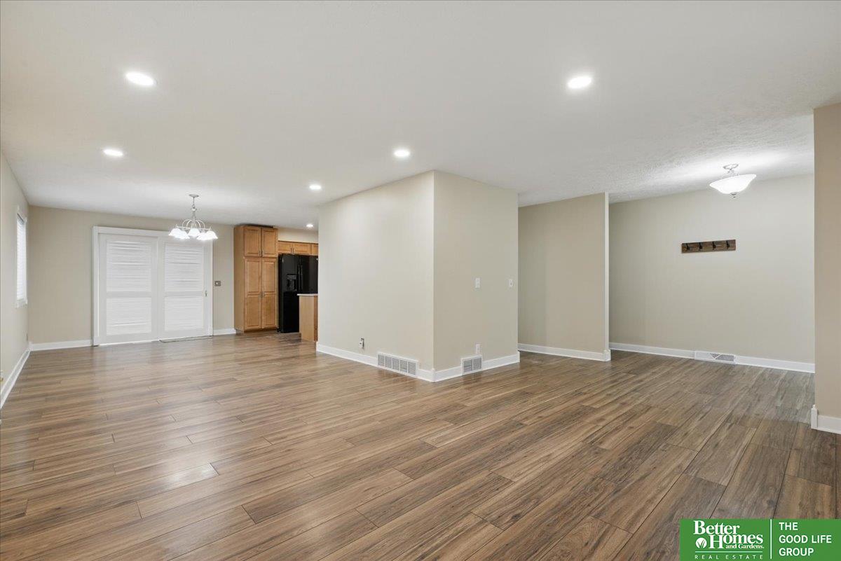 5143 S 126 Plaza # 22