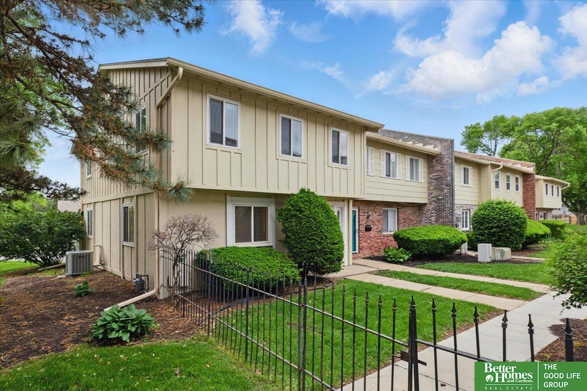 5143 S 126 Plaza # 22