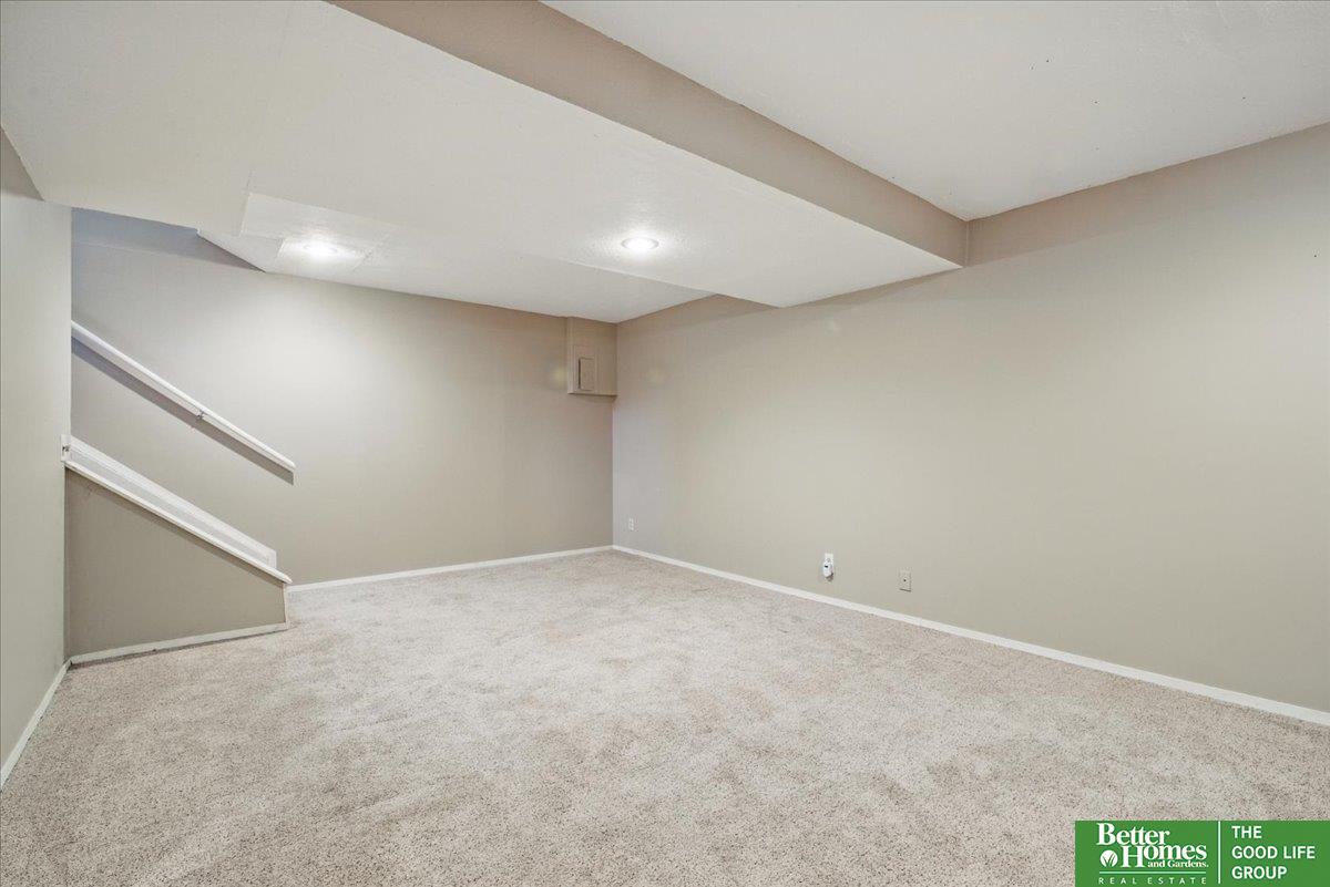 5143 S 126 Plaza # 22