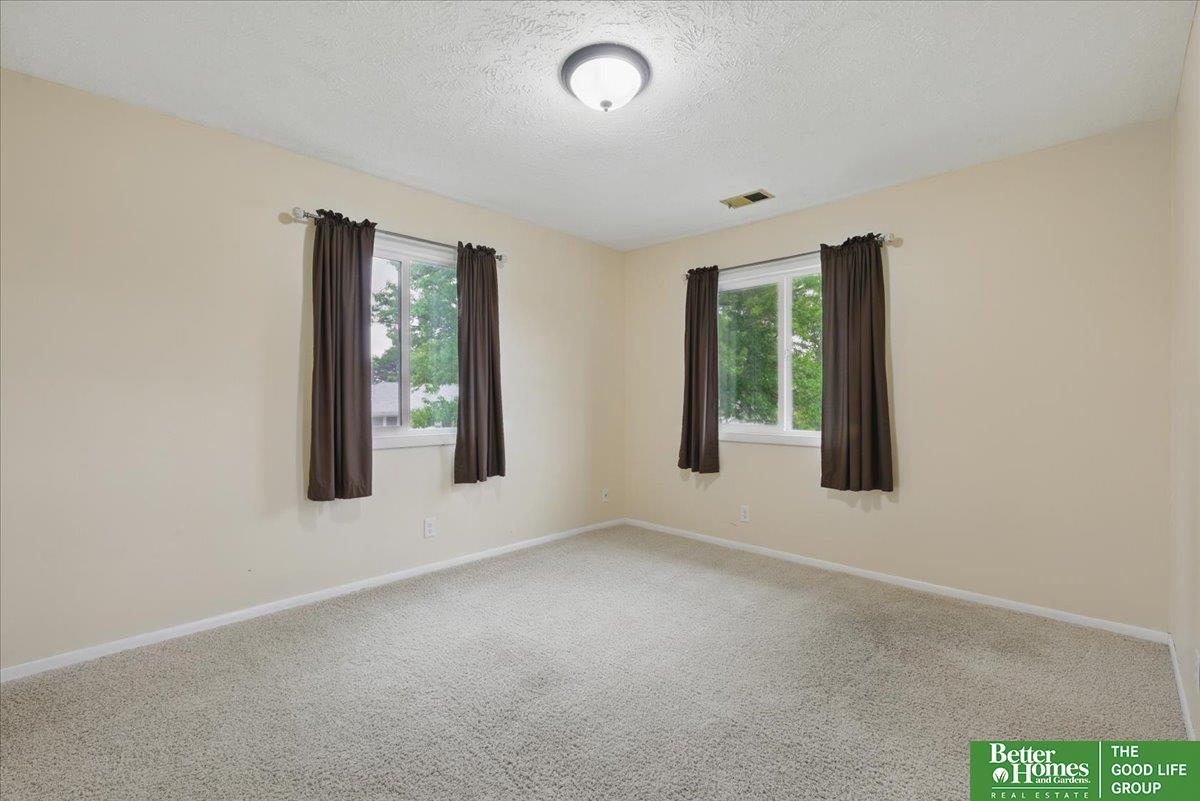 5143 S 126 Plaza # 22