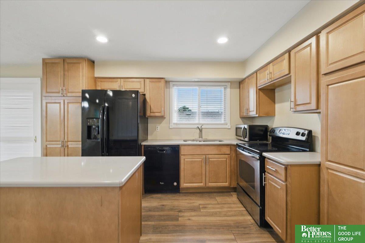 5143 S 126 Plaza # 22