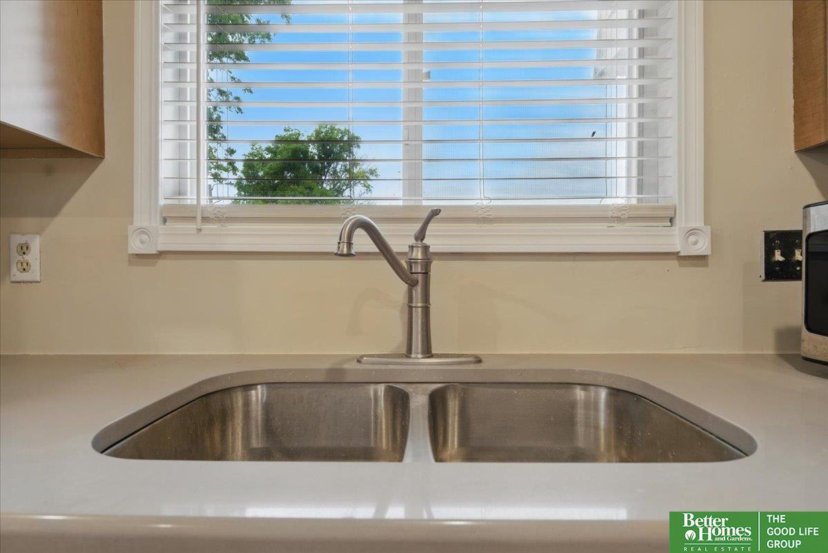 5143 S 126 Plaza # 22