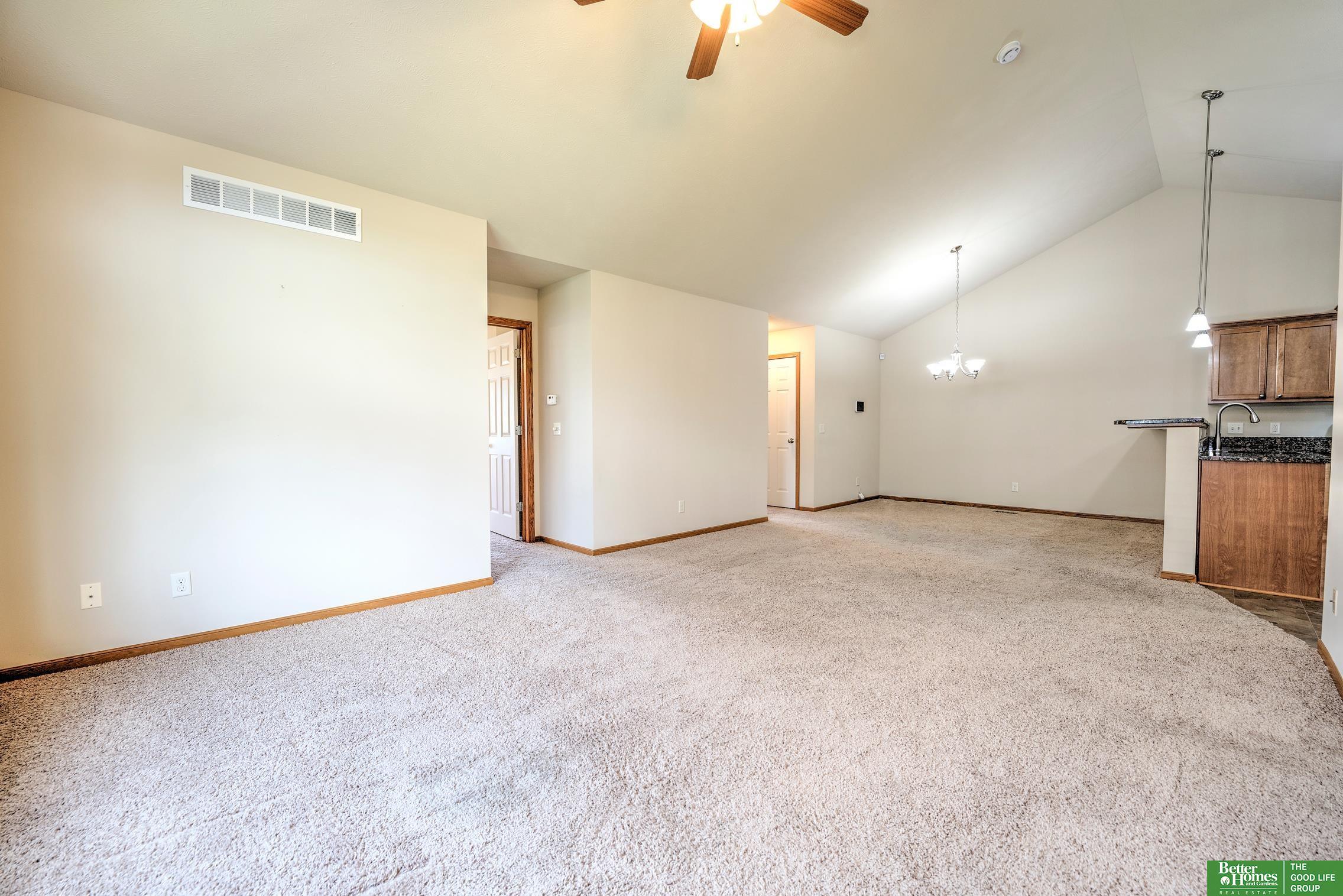 6200 Maple View Drive