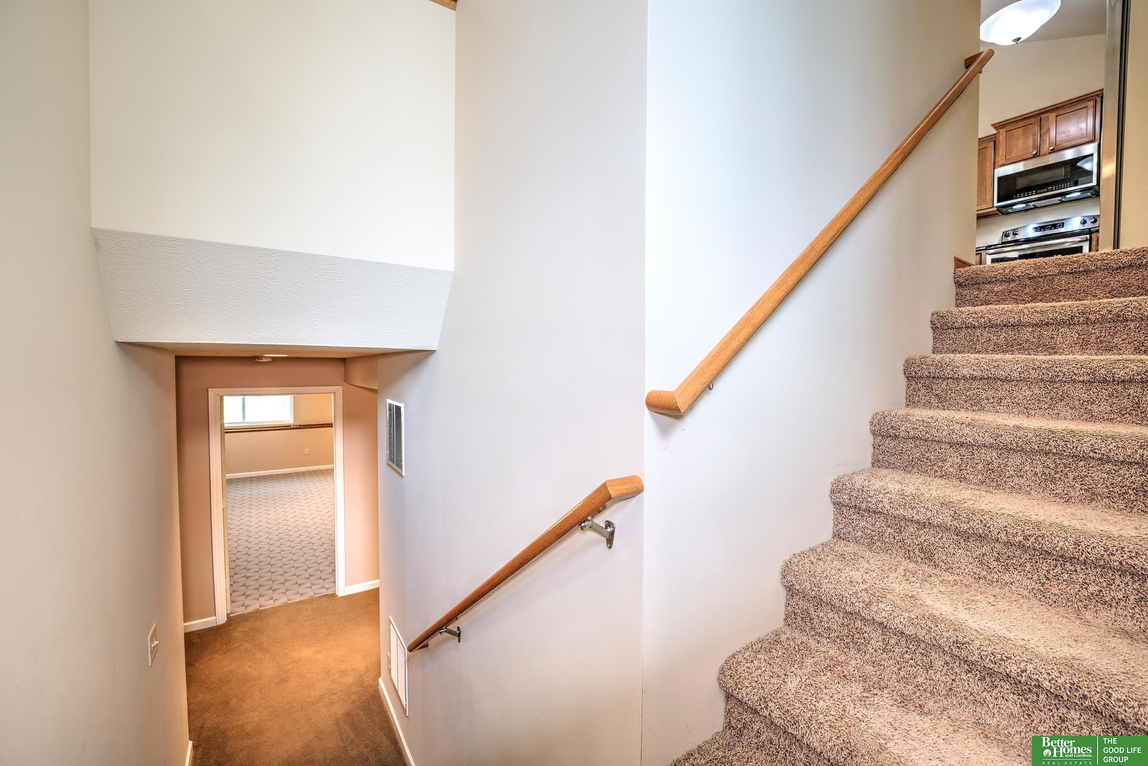 6200 Maple View Drive