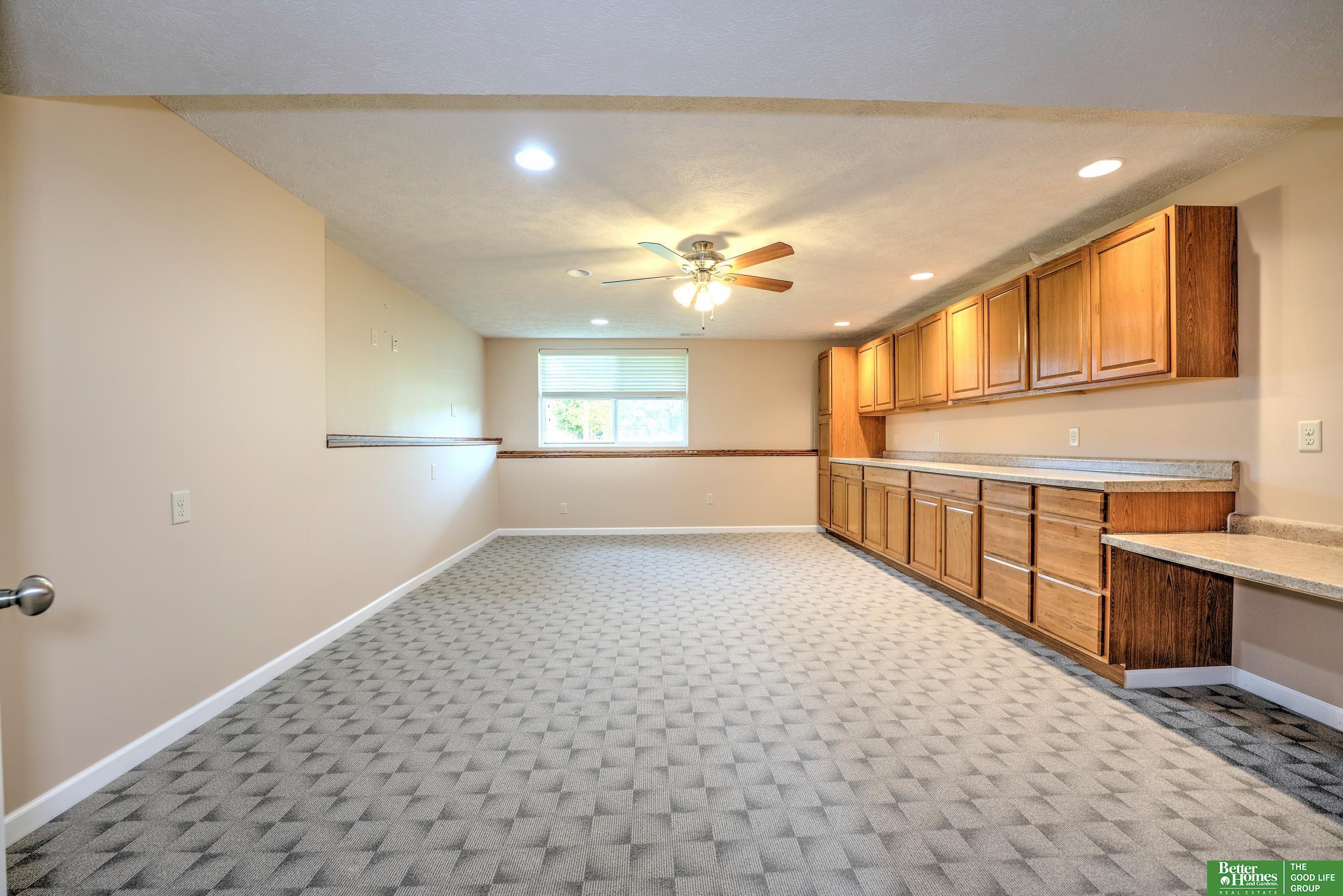 6200 Maple View Drive