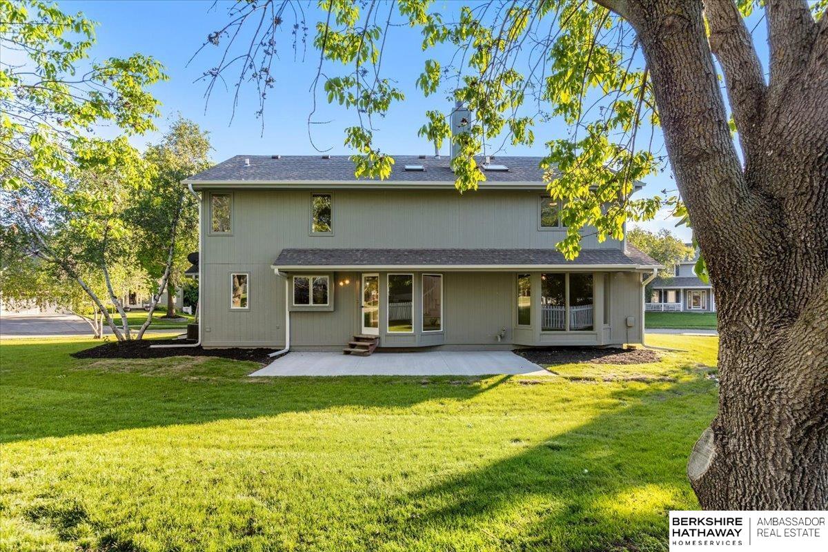 16324 Chicago Circle