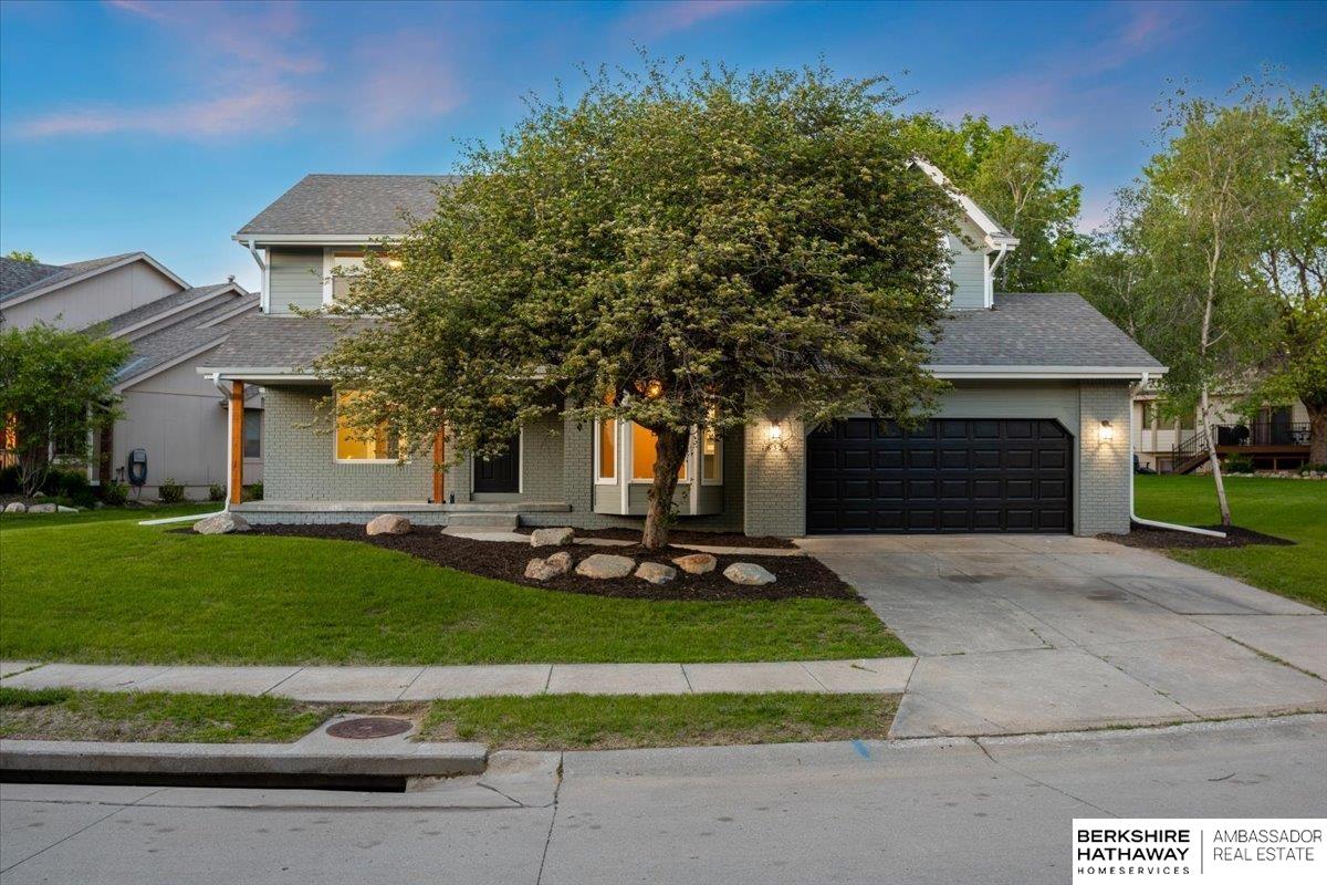 16324 Chicago Circle
